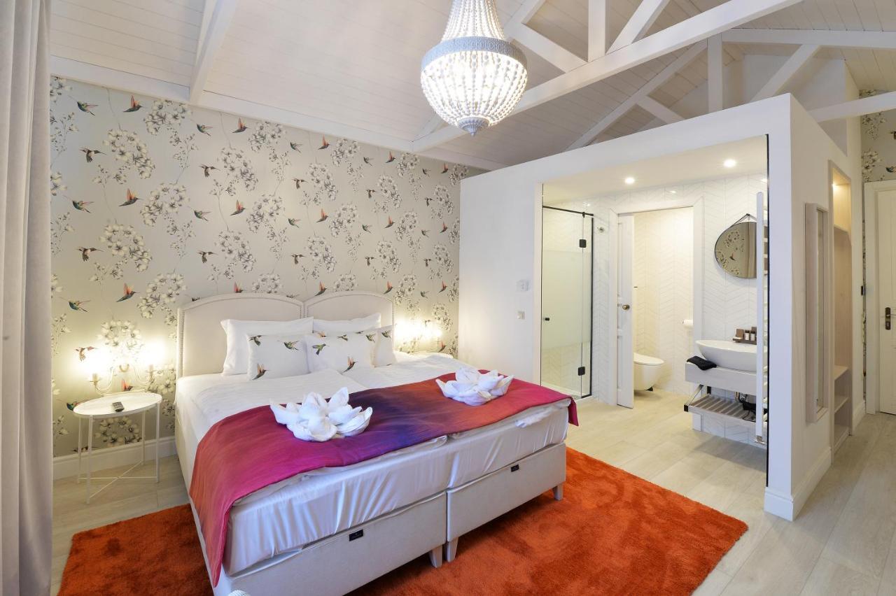 1552 Boutique Hotel Эгер Экстерьер фото