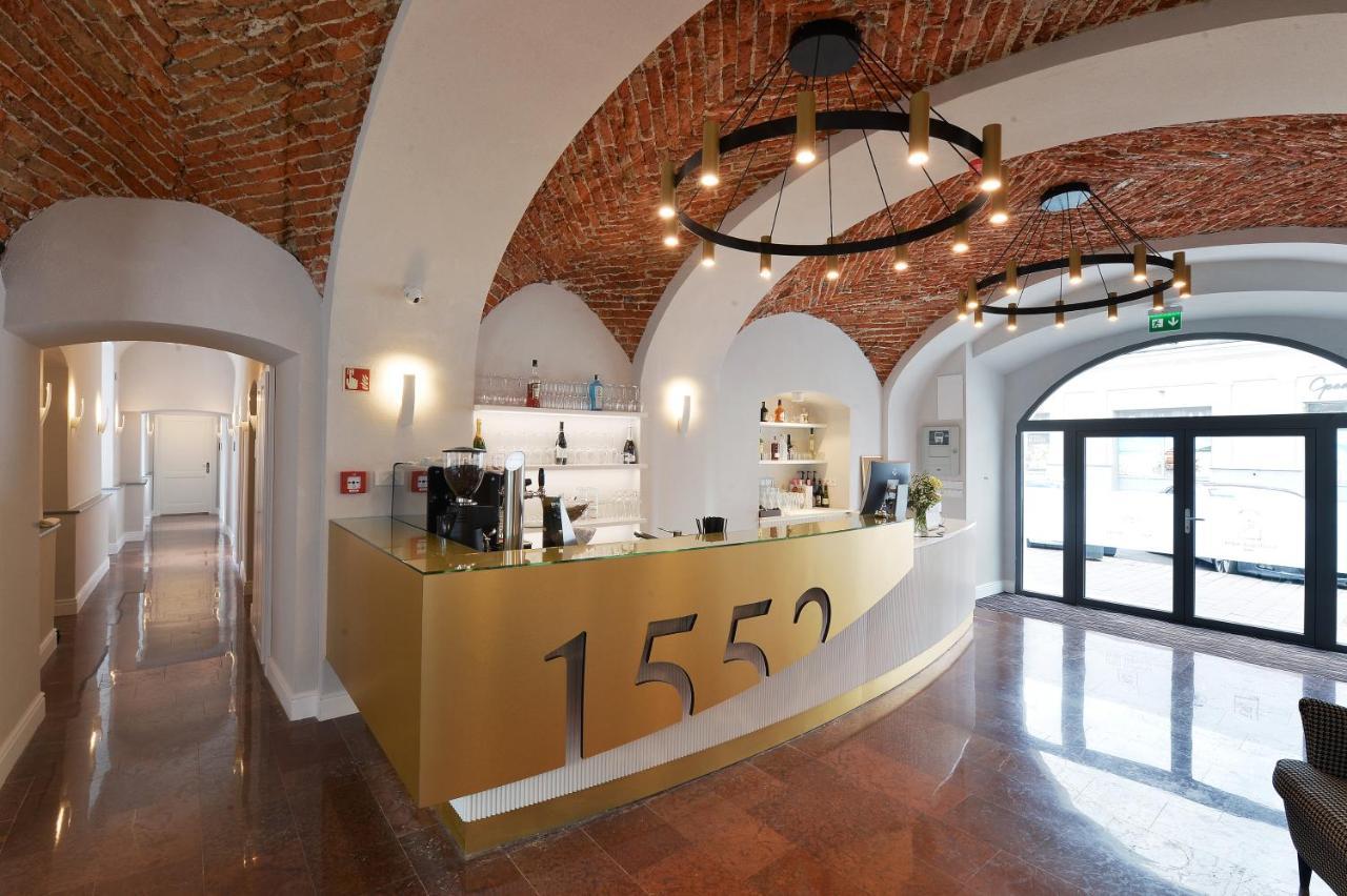 1552 Boutique Hotel Эгер Экстерьер фото