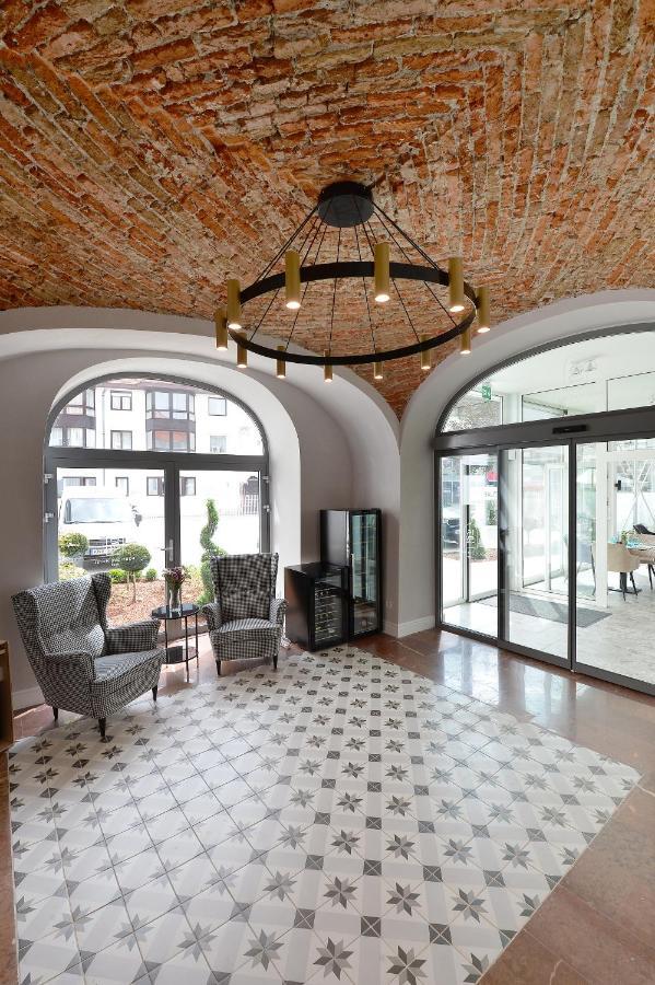 1552 Boutique Hotel Эгер Экстерьер фото
