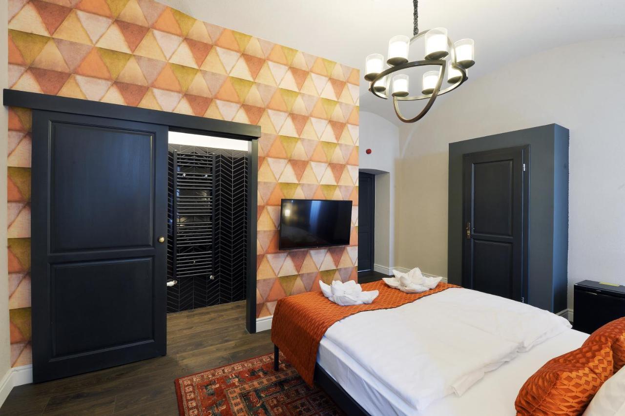 1552 Boutique Hotel Эгер Экстерьер фото