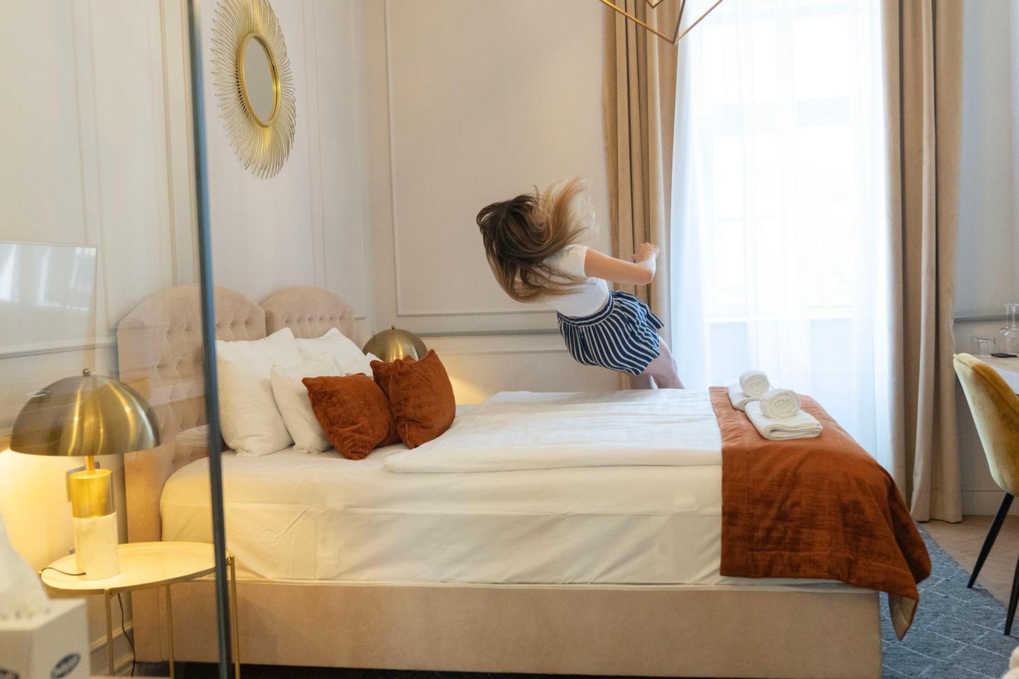 1552 Boutique Hotel Эгер Экстерьер фото
